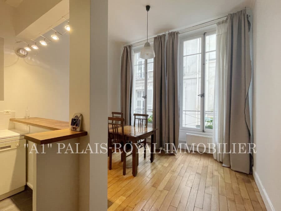 Paris 1er - Studio - Location meublée