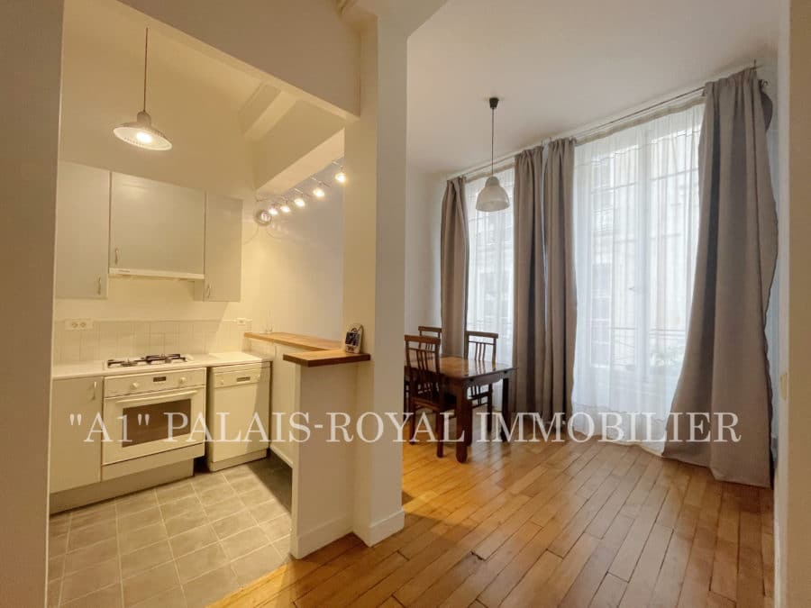 Paris 1er - Studio - Location meublée