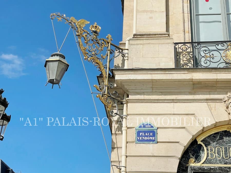 Paris 1 - Appartement 4 pièces - Traversant -