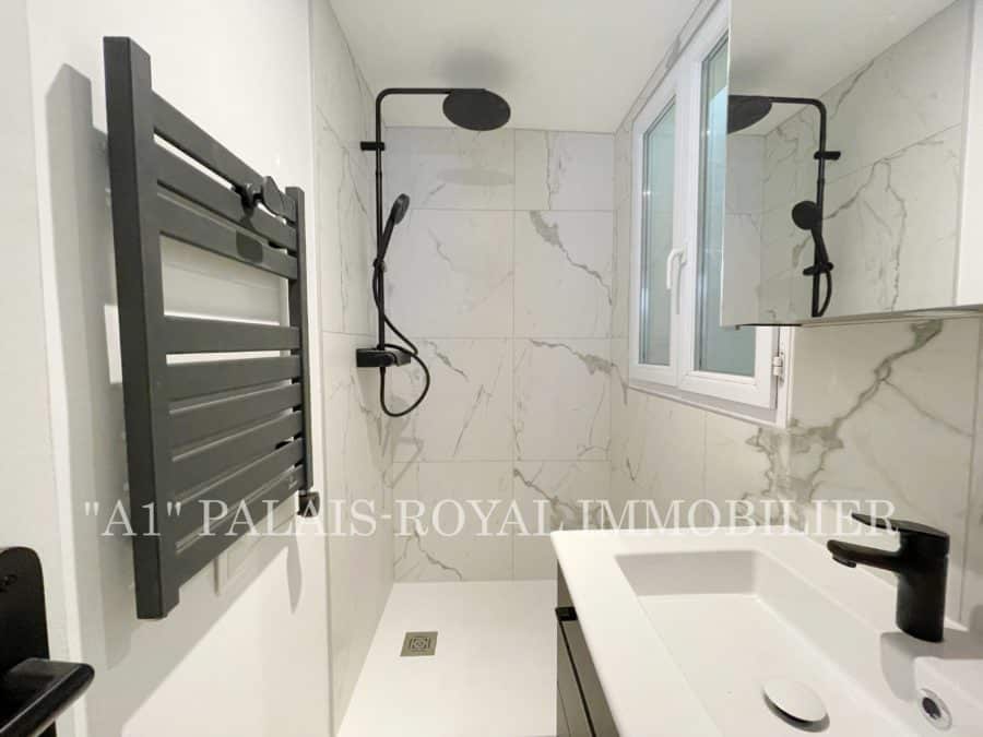Paris 1er - Studio - Location meublée