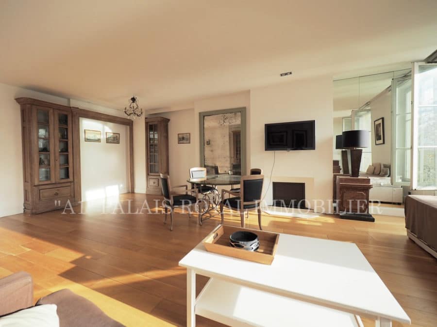Paris 1 - Location meublée - 2 pièces
