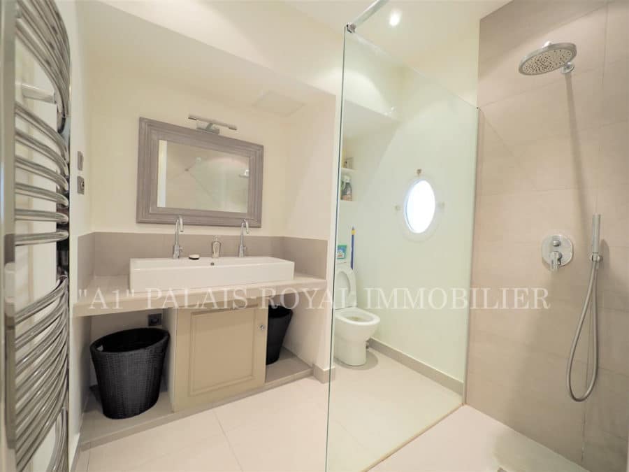 Paris 1 - Location meublée - 2 pièces