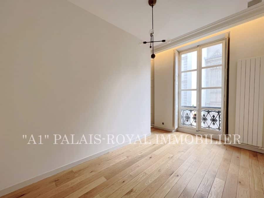 Paris 1er - 3 pièces - Location meublée